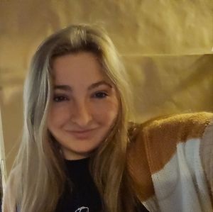 Meet your Posher, Hailey